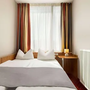 Amedia Express Passau, Trademark Collection By Wyndham Hotel Passau